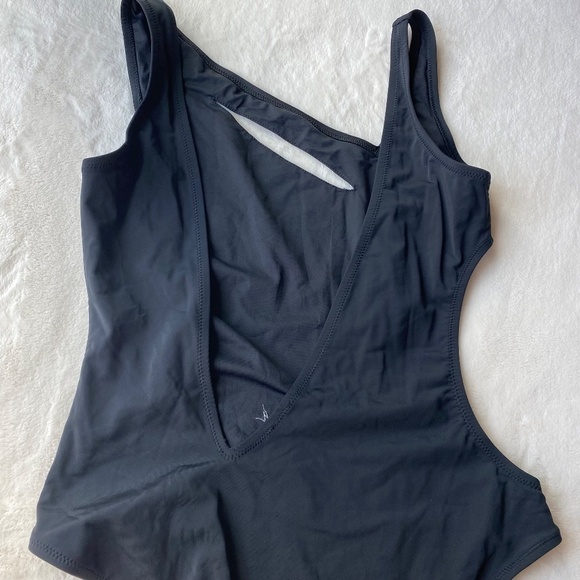New! AllSisters Andromedae Swimsuit Black Cut-out One Piece 19740 - Picture 9 of 15